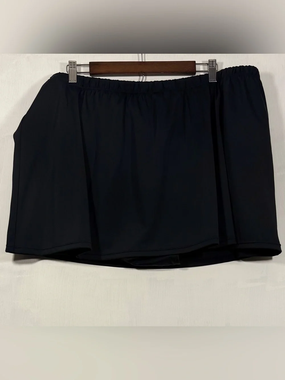 SWIM 365 Black Elastic-Waist Circle Swim Skirt